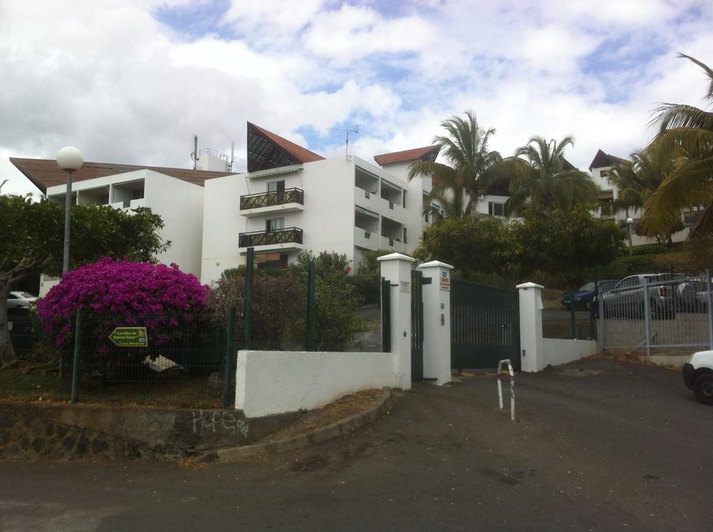 A Deux Pas De L'Ocean Apartment Saint-Gilles Les Bains Exterior photo